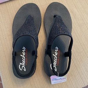 NEW (WITH tags) Sketcher’s Sandals with Yoga Foam